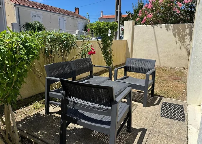 דירה ღ Hibiscus - Terrasse, Parking, Jardin Et Wifi לה רושל