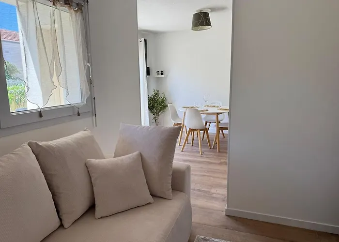 Ღ Hibiscus - Terrasse, Parking, Jardin Et Wifi דירה *